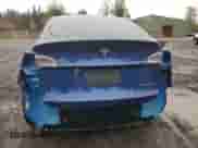 2024 Tesla Model Y Long Range with VIN 7SAYGDEE4RF986774, listed as a Copart auction lot 89833295 with 3,503 mi miles and Salvage title. Bid and sale history available at DreamBid. Image 6.