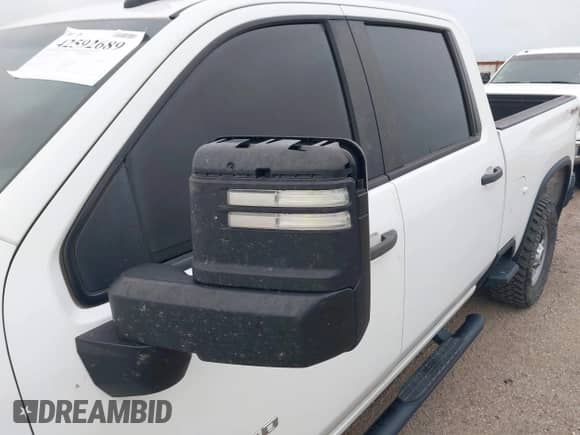 2020 Chevrolet Silverado 2500HD Work Truck z VIN 1GC1YLE78LF175392, wystawiony jako IAAI lot #42592689 z przebiegiem 219 803 mil mil oraz . Historia ofert i sprzedaży dostępna na DreamBid. Obrazek 6.