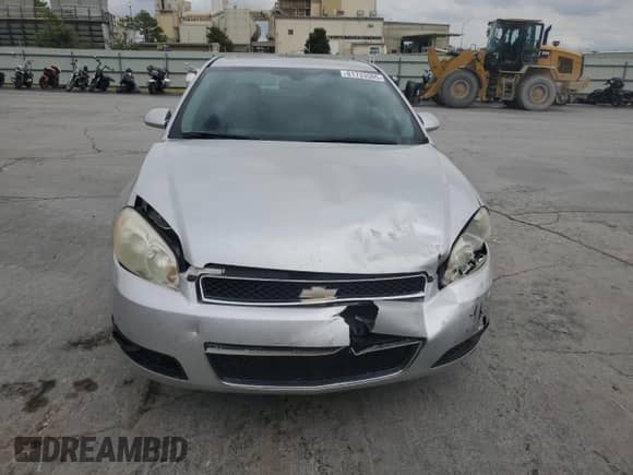 2013 Chevrolet Impala LTZ z VIN 2G1WC5E31D1234636, wystawiony jako Copart lot #81733505 z przebiegiem 225 585 mil mil oraz Szkoda całkowita • Salvage title. Historia ofert i sprzedaży dostępna na DreamBid. Obrazek 5.
