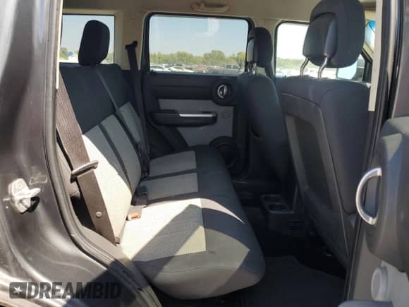 2010 Dodge Nitro SXT с VIN 1D4PT5GK6AW170312, выставлен на аукционе Copart как лот 81132975 с пробегом 226 106 миль миль и Чистый • Clean title. История ставок и продаж доступна на DreamBid. Изображение 11.