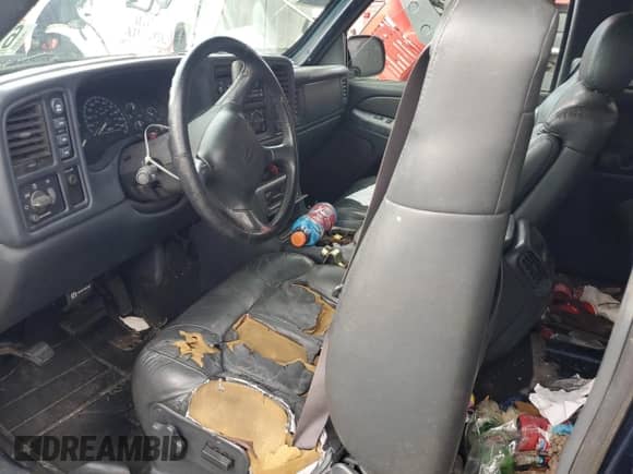 2000 Chevrolet Silverado 2500 LS с VIN 1GCGK29U6YE301123, выставлен на аукционе Copart как лот 67269475 с пробегом Не указан миль и Списание • Salvage title. История ставок и продаж доступна на DreamBid. Изображение 7.