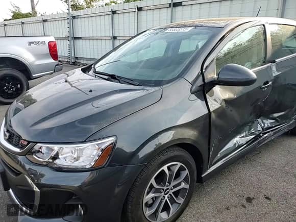 2019 Chevrolet Sonic LT with VIN 1G1JD6SB7K4149780, listed as a Copart auction lot 80533515 with 3,450 mi miles and Salvage title. Bid and sale history available at DreamBid. Image 13.