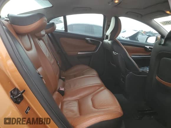 2012 Volvo S60 T6 with VIN YV1902FH8C2024792, listed as a Copart auction lot 43811995 with 189,057 mi miles and Salvage title. Bid and sale history available at DreamBid. Image 10.