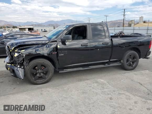 2019 Ram 1500 Big Horn z VIN 1C6RR6GT0KS604663, wystawiony jako Copart lot #81462365 z przebiegiem 51 123 mil mil oraz Szkoda całkowita • Salvage title. Historia ofert i sprzedaży dostępna na DreamBid. Obrazek 1.