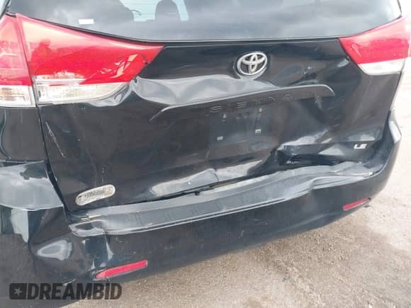 2012 Toyota Sienna LE AAS with VIN 5TDKK3DCXCS257757, listed as a IAAI auction lot 42850535 with 196,046 mi miles and . Bid and sale history available at DreamBid. Image 6.