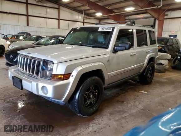 2006 Jeep Commander Limited z VIN 1J8HG58N06C181077, wystawiony jako Copart lot #70541035 z przebiegiem 158 030 mil mil oraz Czysty tytuł • Clean title. Historia ofert i sprzedaży dostępna na DreamBid. Obrazek 1.