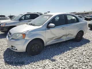 2011 Chevrolet Aveo 2LT z VIN KL1TG5DE0BB185998, wystawiony jako Copart lot #69419664 z przebiegiem 163 949 mil mil oraz Szkoda całkowita • Salvage title. Historia ofert i sprzedaży dostępna na DreamBid. Obrazek 1.