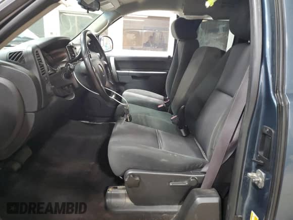 2013 Chevrolet Silverado 1500 LT z VIN 1GCRKSEA2DZ210485, wystawiony jako Copart lot #68909285 z przebiegiem 113 899 mil mil oraz Szkoda całkowita • Salvage title. Historia ofert i sprzedaży dostępna na DreamBid. Obrazek 7.