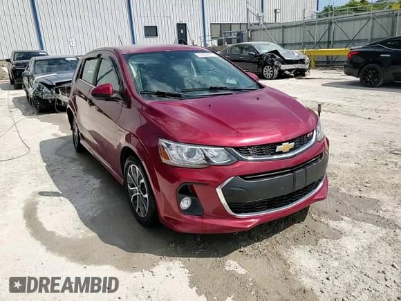 2019 Chevrolet Sonic LT z VIN 1G1JD6SB5K4112906, wystawiony jako Copart lot #70654765 z przebiegiem 45 621 mil mil oraz Szkoda całkowita • Salvage title. Historia ofert i sprzedaży dostępna na DreamBid. Obrazek 13.