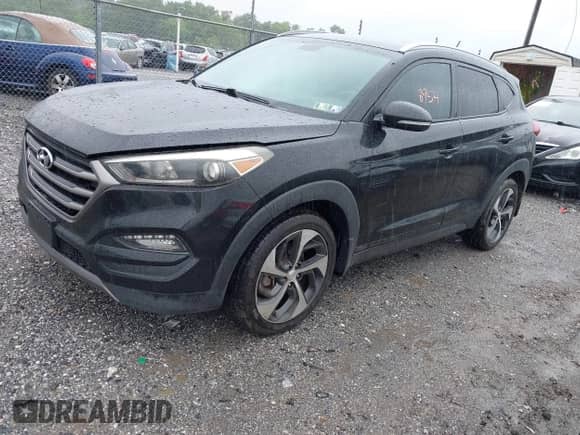 2016 Hyundai Tucson Sport z VIN KM8J3CA23GU072936, wystawiony jako IAAI lot #42298954 z przebiegiem 110 732 mil mil oraz . Historia ofert i sprzedaży dostępna na DreamBid. Obrazek 2.