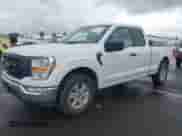 2021 Ford F-150 XL z VIN 1FTEX1EP8MKD33988, wystawiony jako IAAI lot #43336155 z przebiegiem 124 656 mil mil oraz . Historia ofert i sprzedaży dostępna na DreamBid. Obrazek 2.
