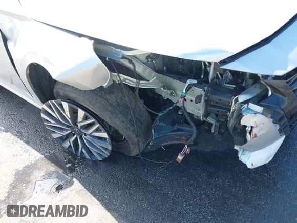 2024 Nissan Altima SV with VIN 1N4BL4DV0RN341286, listed as a IAAI auction lot 43330527 with 39,042 mi miles and . Bid and sale history available at DreamBid. Image 6.