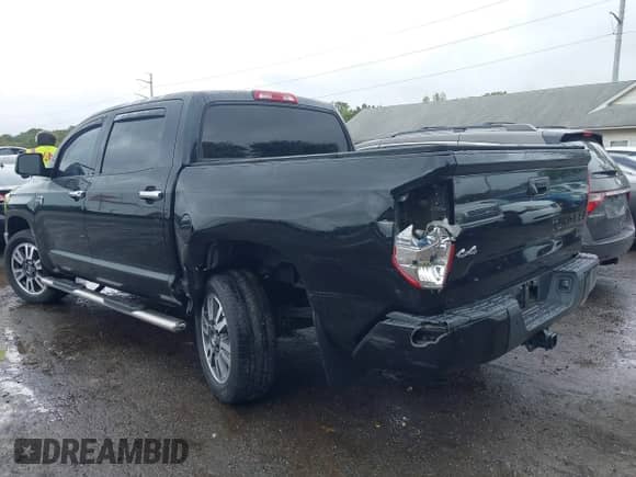 2019 Toyota Tundra SR5 с VIN 5TFAY5F15KX792392, выставлен на аукционе IAAI как лот 43157300 с пробегом 73 246 миль миль и . История ставок и продаж доступна на DreamBid. Изображение 6.