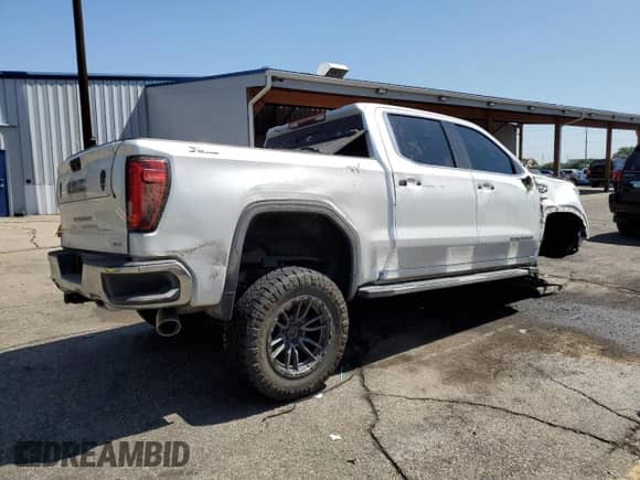 2020 GMC Sierra 1500 SLT with VIN 3GTU9DETXLG431916, listed as a Copart auction lot 62425755 with 67,787 mi miles and Salvage title. Bid and sale history available at DreamBid. Image 3.