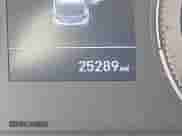 2020 Hyundai Venue SEL z VIN KMHRC8A30LU047947, wystawiony jako IAAI lot #43060381 z przebiegiem 25 289 mil mil oraz . Historia ofert i sprzedaży dostępna na DreamBid. Obrazek 16.