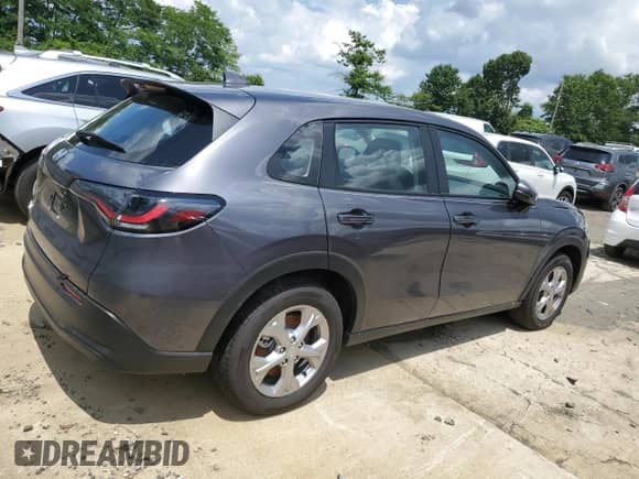 2025 Honda HR-V LX с VIN 3CZRZ2H33SM795482, выставлен на аукционе Copart как лот 65202735 с пробегом 688 миль миль и Списание • Salvage title. История ставок и продаж доступна на DreamBid. Изображение 3.