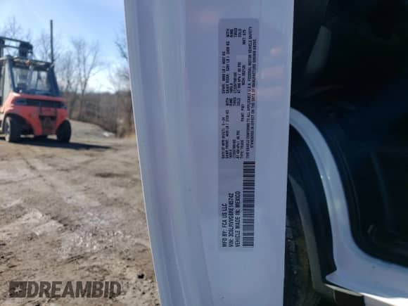 2024 Ram ProMaster Cargo с VIN 3C6LRVVG8RE145742, выставлен на аукционе Copart как лот 47424705 с пробегом 4 576 миль миль и Списание • Salvage title. История ставок и продаж доступна на DreamBid. Изображение 12.