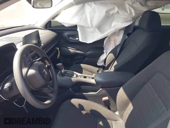 2024 Honda HR-V LX с VIN 3CZRZ1H30RM717083, выставлен на аукционе IAAI как лот 42607250 с пробегом 23 796 миль миль и . История ставок и продаж доступна на DreamBid. Изображение 5.