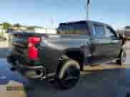 2022 Chevrolet Silverado 1500 Custom Trail Boss z VIN 3GCPYCEK3NG173338, wystawiony jako Copart lot #75221534 z przebiegiem 37 901 mil mil oraz Szkoda całkowita • Salvage title. Historia ofert i sprzedaży dostępna na DreamBid. Obrazek 3.