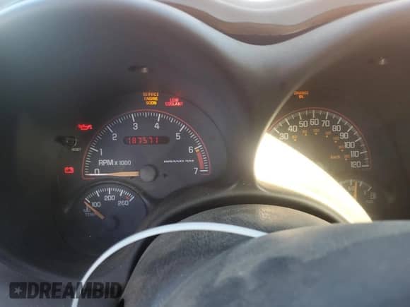 2001 Pontiac Grand Am SE1 with VIN 1G2NF52T81C213775, listed as a Copart auction lot 48061645 with 187,571 mi miles and Salvage title. Bid and sale history available at DreamBid. Image 9.