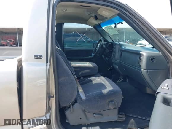 1999 Chevrolet Silverado 1500 LS с VIN 1GCEC14W3XZ139918, выставлен на аукционе IAAI как лот 43054951 с пробегом 100 883 миль миль и . История ставок и продаж доступна на DreamBid. Изображение 5.