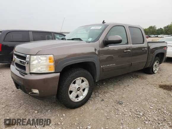 2008 Chevrolet Silverado 1500 2LT с VIN 2GCEK133681274525, выставлен на аукционе Copart как лот 81090505 с пробегом 189 705 миль миль и Списание • Salvage title. История ставок и продаж доступна на DreamBid. Изображение 1.
