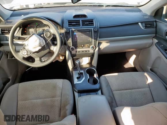 2014 Toyota Camry L с VIN 4T4BF1FK6ER350885, выставлен на аукционе Copart как лот 72104345 с пробегом 168 250 миль миль и Списание • Salvage title. История ставок и продаж доступна на DreamBid. Изображение 8.