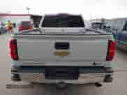 2015 Chevrolet Silverado 2500HD LTZ с VIN 1GC1KWEG7FF641157, выставлен на аукционе IAAI как лот 42294865 с пробегом 313 236 миль миль и . История ставок и продаж доступна на DreamBid. Изображение 16.