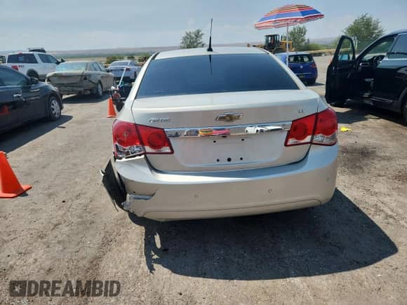 2014 Chevrolet Cruze 2LT с VIN 1G1PE5SB2E7256367, выставлен на аукционе Copart как лот 69853715 с пробегом 129 500 миль миль и Списание • Salvage title. История ставок и продаж доступна на DreamBid. Изображение 6.