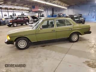 1980 Mercedes-Benz 300 с VIN 12313012180013, выставлен на аукционе Copart как лот 75965224 с пробегом 132 241 миль миль и Чистый • Clean title. История ставок и продаж доступна на DreamBid. Изображение 1.