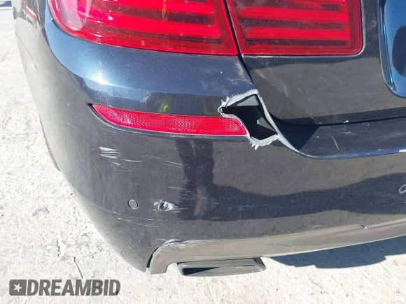 2015 BMW 5 Series 550i с VIN WBAKN9C56FD961027, выставлен на аукционе IAAI как лот 42653452 с пробегом 167 493 миль миль и . История ставок и продаж доступна на DreamBid. Изображение 6.