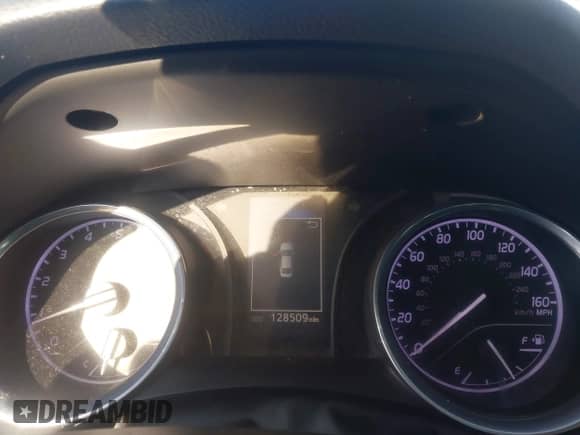 2020 Toyota Camry SE z VIN 4T1G11AK9LU874079, wystawiony jako IAAI lot #43198042 z przebiegiem 128 509 mil mil oraz . Historia ofert i sprzedaży dostępna na DreamBid. Obrazek 7.