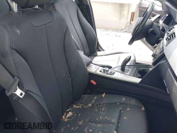 2013 BMW 3 Series 320i с VIN WBA3B1C54DF462873, выставлен на аукционе IAAI как лот 39931225 с пробегом 118 917 миль миль и . История ставок и продаж доступна на DreamBid. Изображение 5.