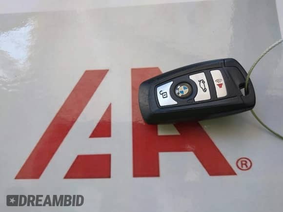 2013 BMW 5 Series 528i xDrive с VIN WBAXH5C58DD112374, выставлен на аукционе IAAI как лот 43091732 с пробегом 153 737 миль миль и . История ставок и продаж доступна на DreamBid. Изображение 11.