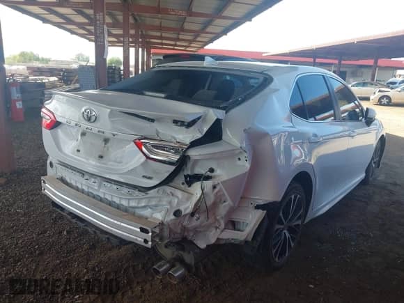 2019 Toyota Camry LE с VIN 4T1B11HK3KU791973, выставлен на аукционе IAAI как лот 43173331 с пробегом 99 127 миль миль и . История ставок и продаж доступна на DreamBid. Изображение 6.