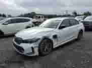 2023 BMW 3 Series 330e xDrive z VIN 3MW39FS02P8D08576, wystawiony jako Copart lot #71791275 z przebiegiem 78 069 mil mil oraz Szkoda całkowita • Salvage title. Historia ofert i sprzedaży dostępna na DreamBid. Obrazek 1.