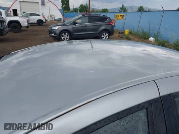 2002 Dodge Neon SE z VIN 1B3ES46C22D641639, wystawiony jako IAAI lot #42492068 z przebiegiem 141 762 mil mil oraz . Historia ofert i sprzedaży dostępna na DreamBid. Obrazek 12.