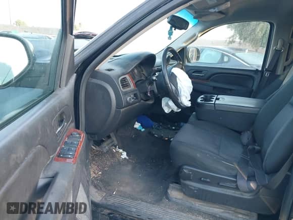 2013 Chevrolet Tahoe LS с VIN 1GNSCAE00DR247218, выставлен на аукционе IAAI как лот 42081674 с пробегом 164 687 миль миль и . История ставок и продаж доступна на DreamBid. Изображение 5.