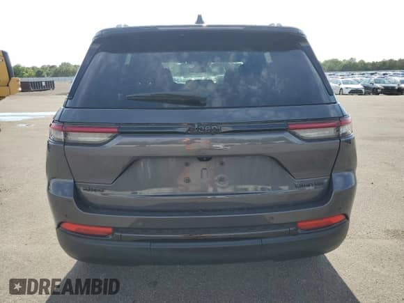 2024 Jeep Grand Cherokee Limited with VIN 1C4RJHBG7RC210023, listed as a Copart auction lot 63395635 with 26,275 mi miles and Non repairable. Bid and sale history available at DreamBid. Image 6.