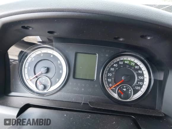 2019 Ram 1500 SLT z VIN 1C6RR7TT8KS695788, wystawiony jako IAAI lot #41983397 z przebiegiem Nie podano mil oraz . Historia ofert i sprzedaży dostępna na DreamBid. Obrazek 15.