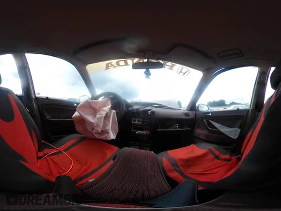 1993 Honda Accord z VIN 1HGCB7653PA064879, wystawiony jako IAAI lot #42482864 z przebiegiem 190 174 mil mil oraz . Historia ofert i sprzedaży dostępna na DreamBid. Obrazek 19.