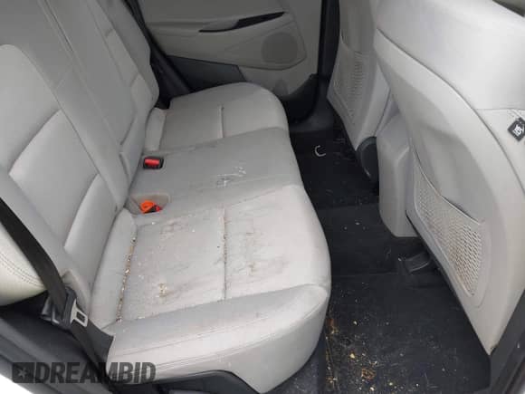 2018 Hyundai Tucson SE с VIN KM8J2CA40JU804080, выставлен на аукционе IAAI как лот 43203046 с пробегом 82 670 миль миль и . История ставок и продаж доступна на DreamBid. Изображение 8.