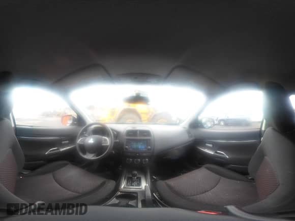 2019 Mitsubishi Outlander ES с VIN JA4AR3AU5KU019923, выставлен на аукционе IAAI как лот 43219322 с пробегом 79 269 миль миль и . История ставок и продаж доступна на DreamBid. Изображение 18.