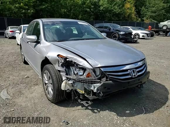 2012 Honda Accord EX с VIN 1HGCP3F75CA001305, выставлен на аукционе Copart как лот 71312335 с пробегом 63 248 миль миль и Списание • Salvage title. История ставок и продаж доступна на DreamBid. Изображение 13.