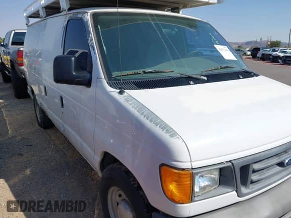 2004 Ford Econoline Cargo with VIN 1FTRE14WX4HA95414, listed as a IAAI auction lot 42933643 with 65,430 mi miles and . Bid and sale history available at DreamBid. Image 6.
