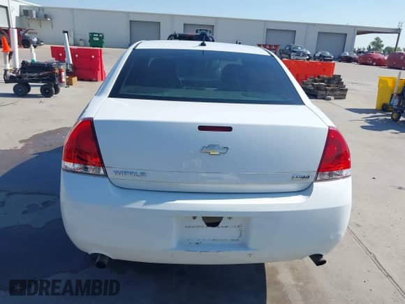 2012 Chevrolet Impala LS Fleet with VIN 2G1WF5E31C1303587, listed as a IAAI auction lot 43319684 with 201,459 mi miles and . Bid and sale history available at DreamBid. Image 17.