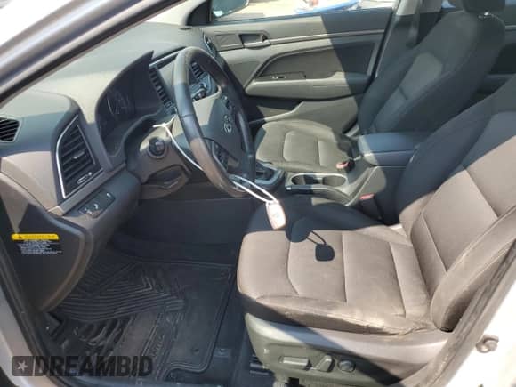 2017 Hyundai Elantra Limited с VIN KMHD84LF4HU241335, выставлен на аукционе Copart как лот 71693245 с пробегом 70 259 миль миль и Списание • Salvage title. История ставок и продаж доступна на DreamBid. Изображение 7.