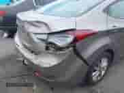 2016 Hyundai Elantra SE с VIN 5NPDH4AE3GH797921, выставлен на аукционе IAAI как лот 43338035 с пробегом 183 337 миль миль и . История ставок и продаж доступна на DreamBid. Изображение 17.