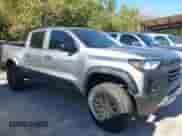 2023 Chevrolet Colorado 4WD Trail Boss с VIN 1GCPTEEK7P1215473, выставлен на аукционе IAAI как лот 43502060 с пробегом 37 617 миль миль и . История ставок и продаж доступна на DreamBid. Изображение 13.