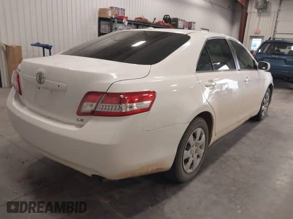2010 Toyota Camry XLE с VIN 4T1BF3EK4AU563108, выставлен на аукционе IAAI как лот 42589852 с пробегом 139 736 миль миль и . История ставок и продаж доступна на DreamBid. Изображение 4.
